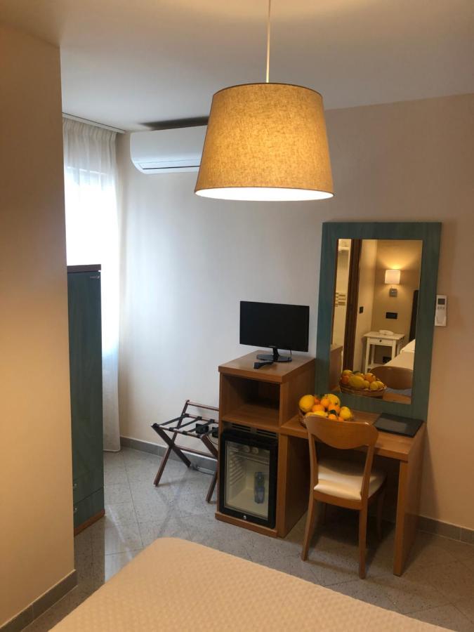 Hotel Di Stefano Пиза Экстерьер фото